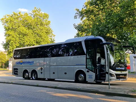 Reisebus für eine Busbegleitung mit Bernd Kaupert